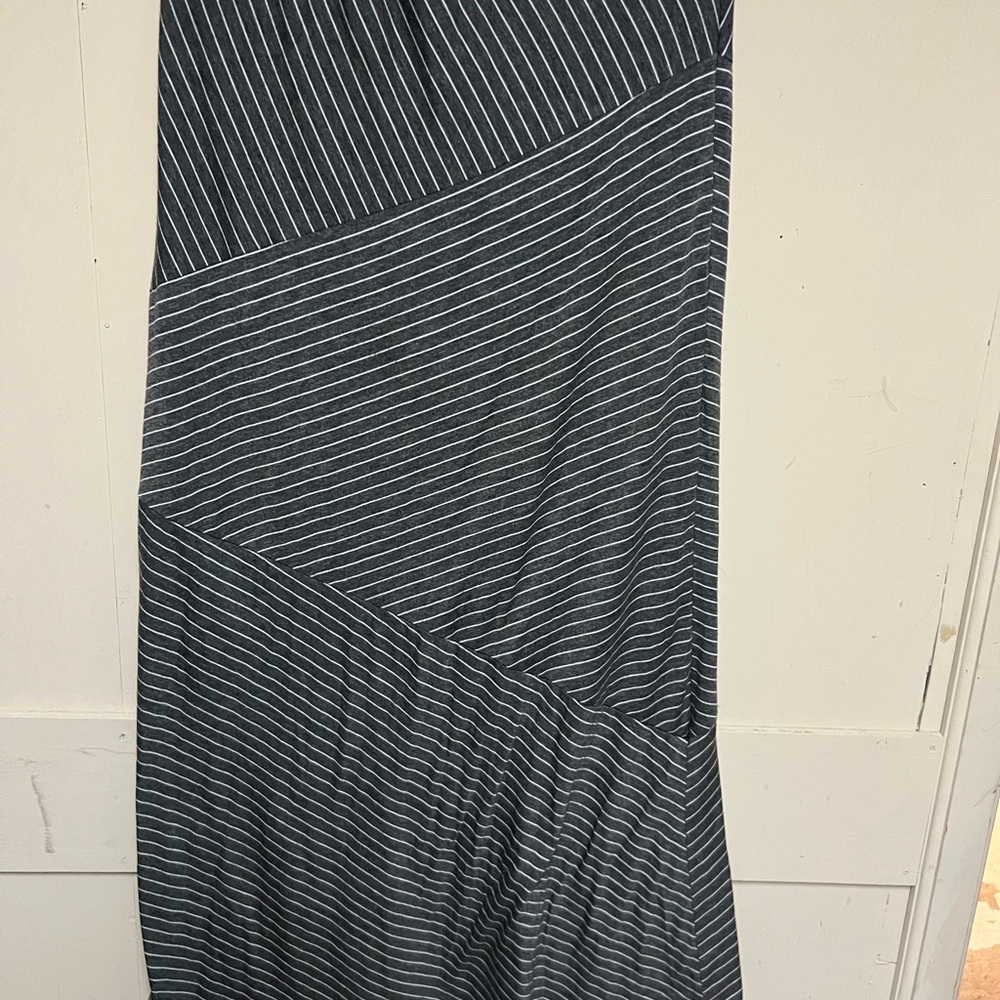 Olive & Oak Grey and White Striped Maxi Skirt